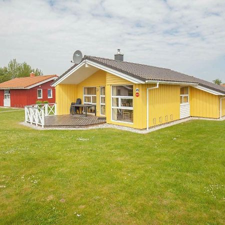 6 Person Holiday Home In Grömitz Exteriör bild