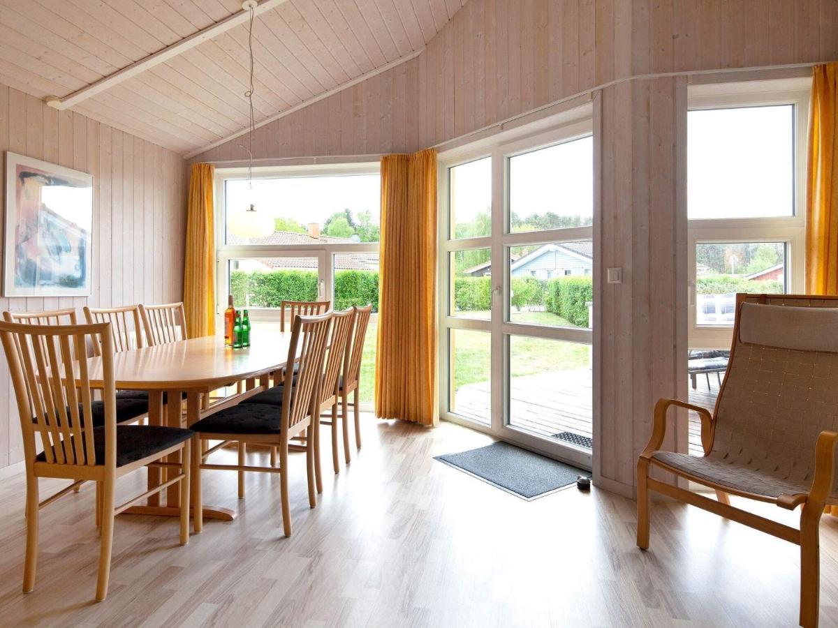 6 Person Holiday Home In Grömitz Exteriör bild