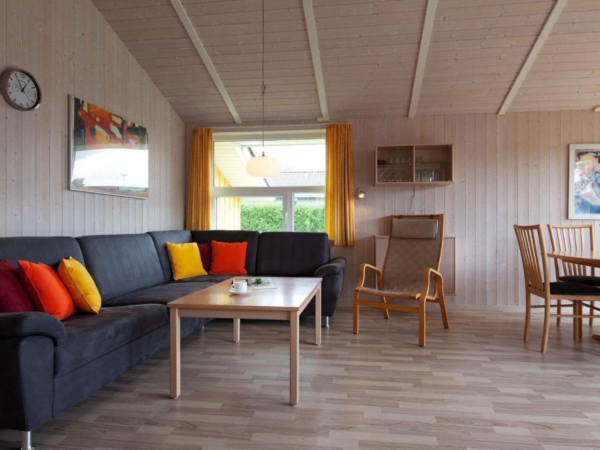 6 Person Holiday Home In Grömitz Exteriör bild