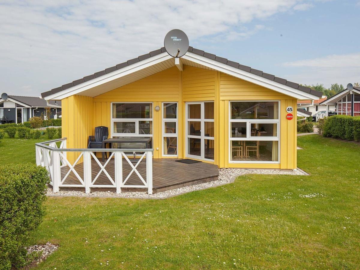 6 Person Holiday Home In Grömitz Exteriör bild